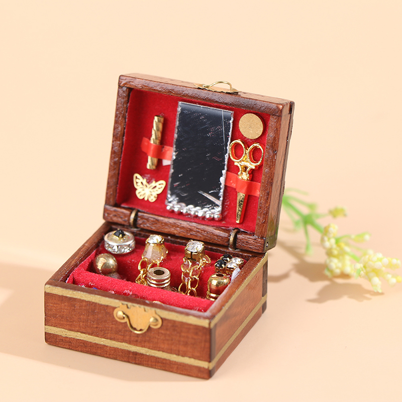 Vintage Fashion Doll - 1:12 Dollhouse Miniature Accessories Mini Wooden