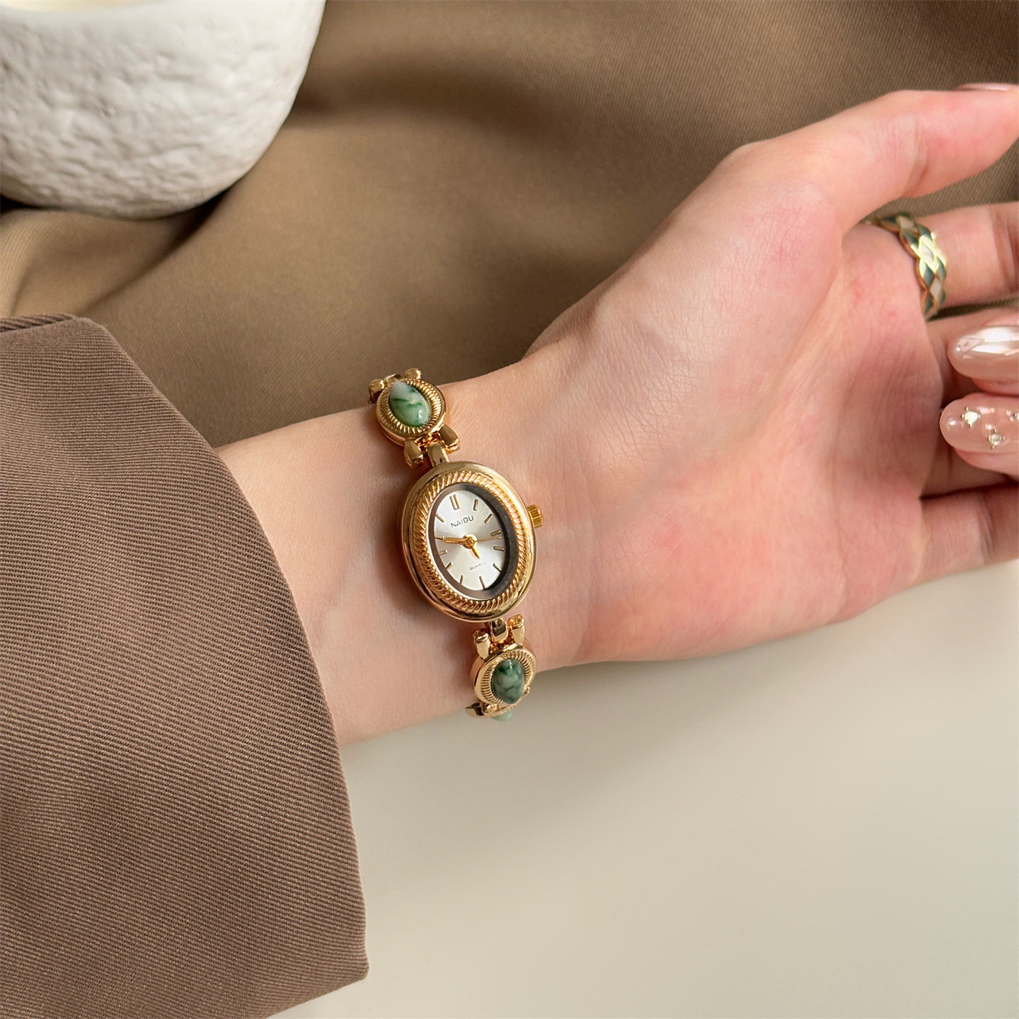 New Vintage Women's Watch with - đánh giá và giá Vintage Fashion Watches