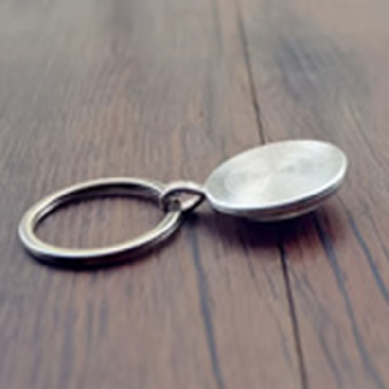 Vintage zinc alloy keychain, C - đánh giá và giá Vintage Fashion Toronto