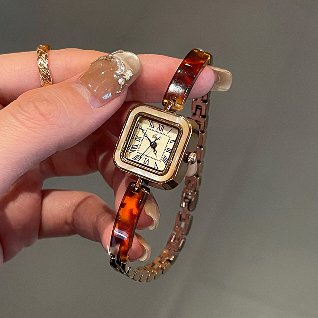 Luxury Vintage Women's Watches - đánh giá và giá Vintage Fashion Watches