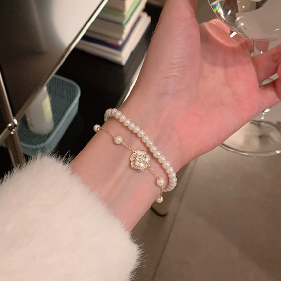 Korean Vintage Pearl Bracelet  - đánh giá và giá Vintage Fashion Instagram