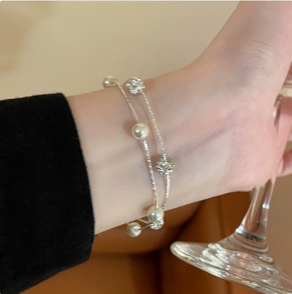 Korean Vintage Pearl Bracelet  - đánh giá và giá Vintage Fashion Instagram