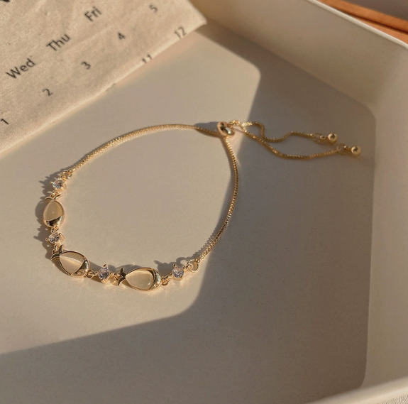 Korean Vintage Pearl Bracelet  - đánh giá và giá Vintage Fashion Instagram