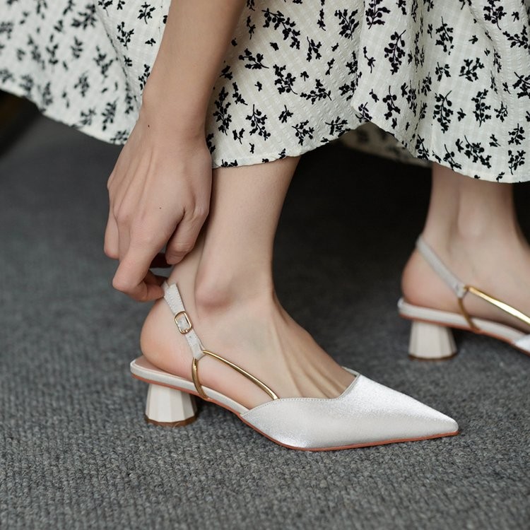 French Vintage Pointed-Toe San - đánh giá và giá Vintage Fashion Heels