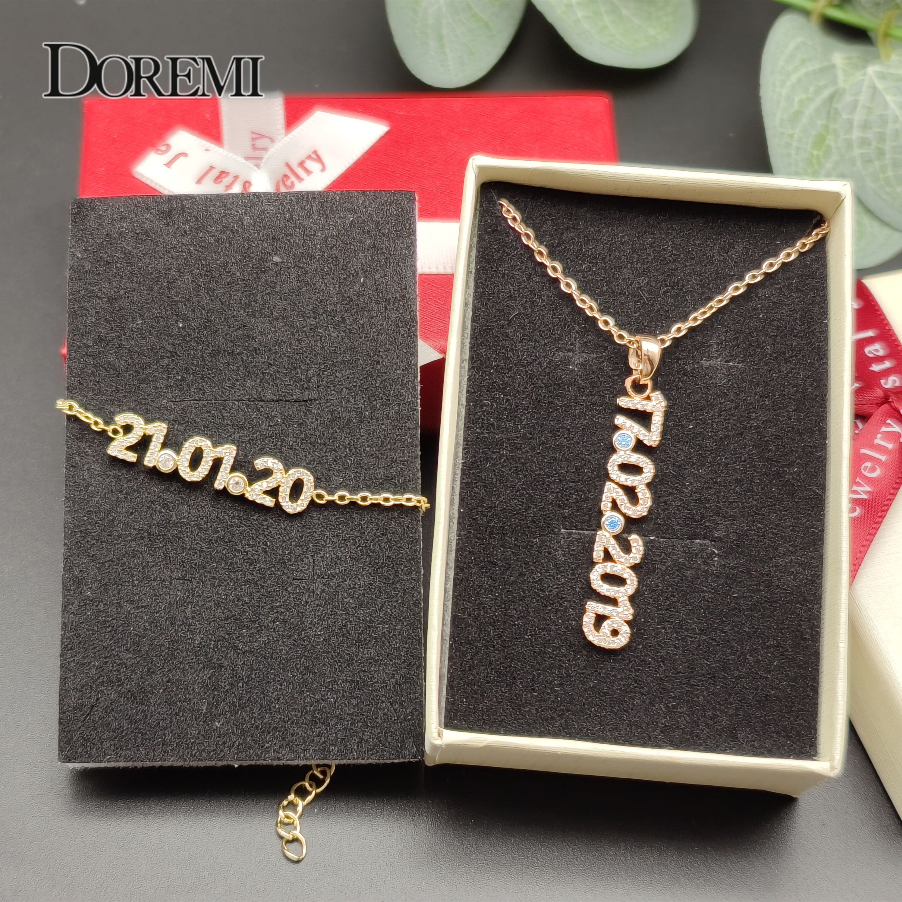 DOREMI New Crystal Name set Je - đánh giá và giá Vintage Fashion Names