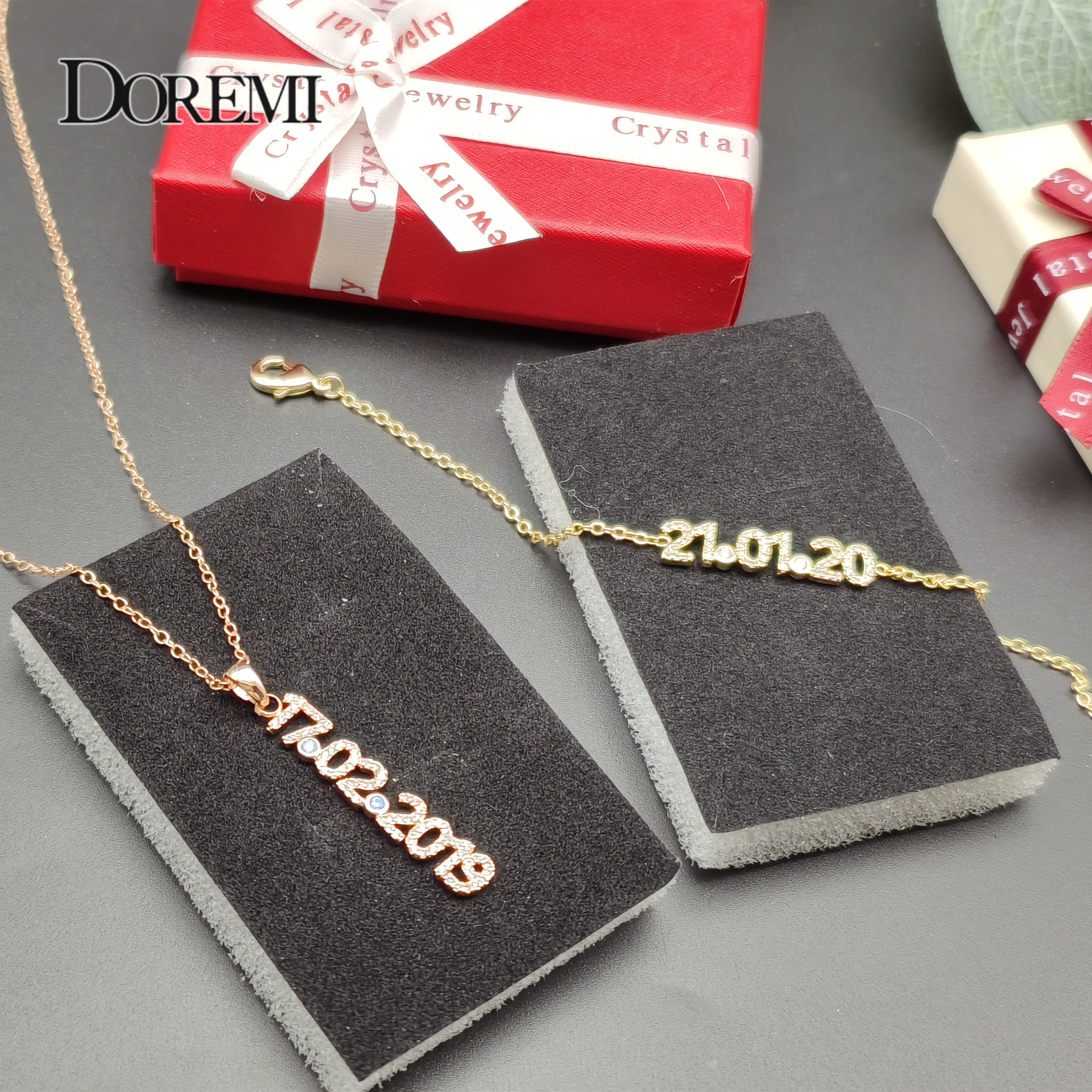 DOREMI New Crystal Name set Je - đánh giá và giá Vintage Fashion Names