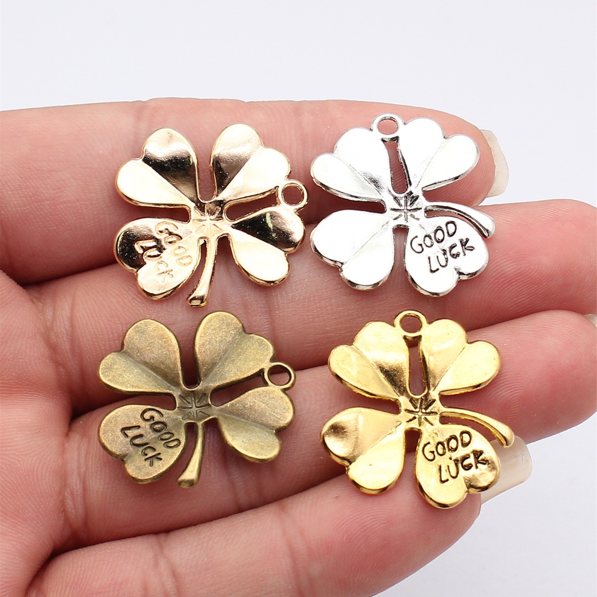 WYSIWYG 5pcs 28x26mm Kc Gold C - đánh giá và giá Vintage Fashion Stores