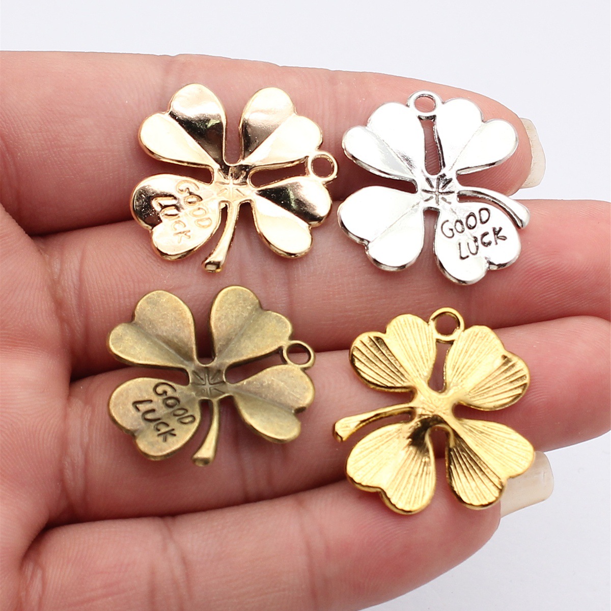 WYSIWYG 5pcs 28x26mm Kc Gold C - đánh giá và giá Vintage Fashion Stores
