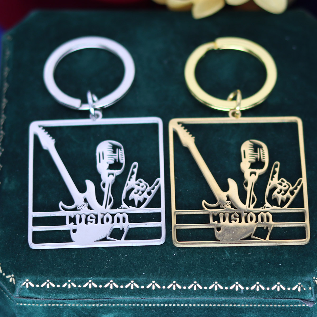 Custom Name Guitar Keychain Pe - đánh giá và giá Vintage Fashion Names