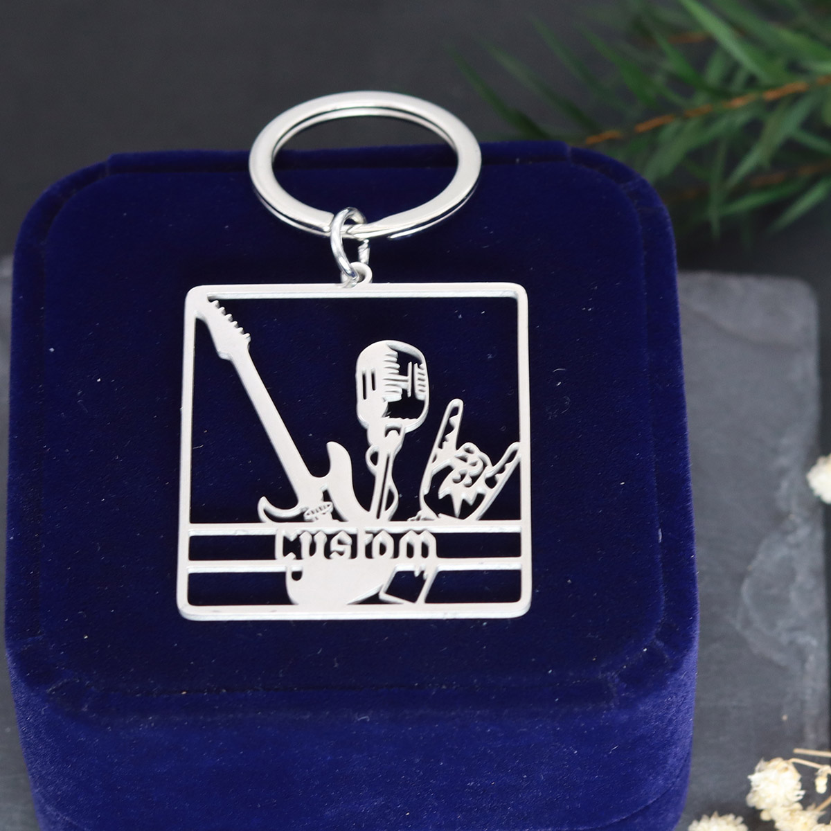 Custom Name Guitar Keychain Pe - đánh giá và giá Vintage Fashion Names