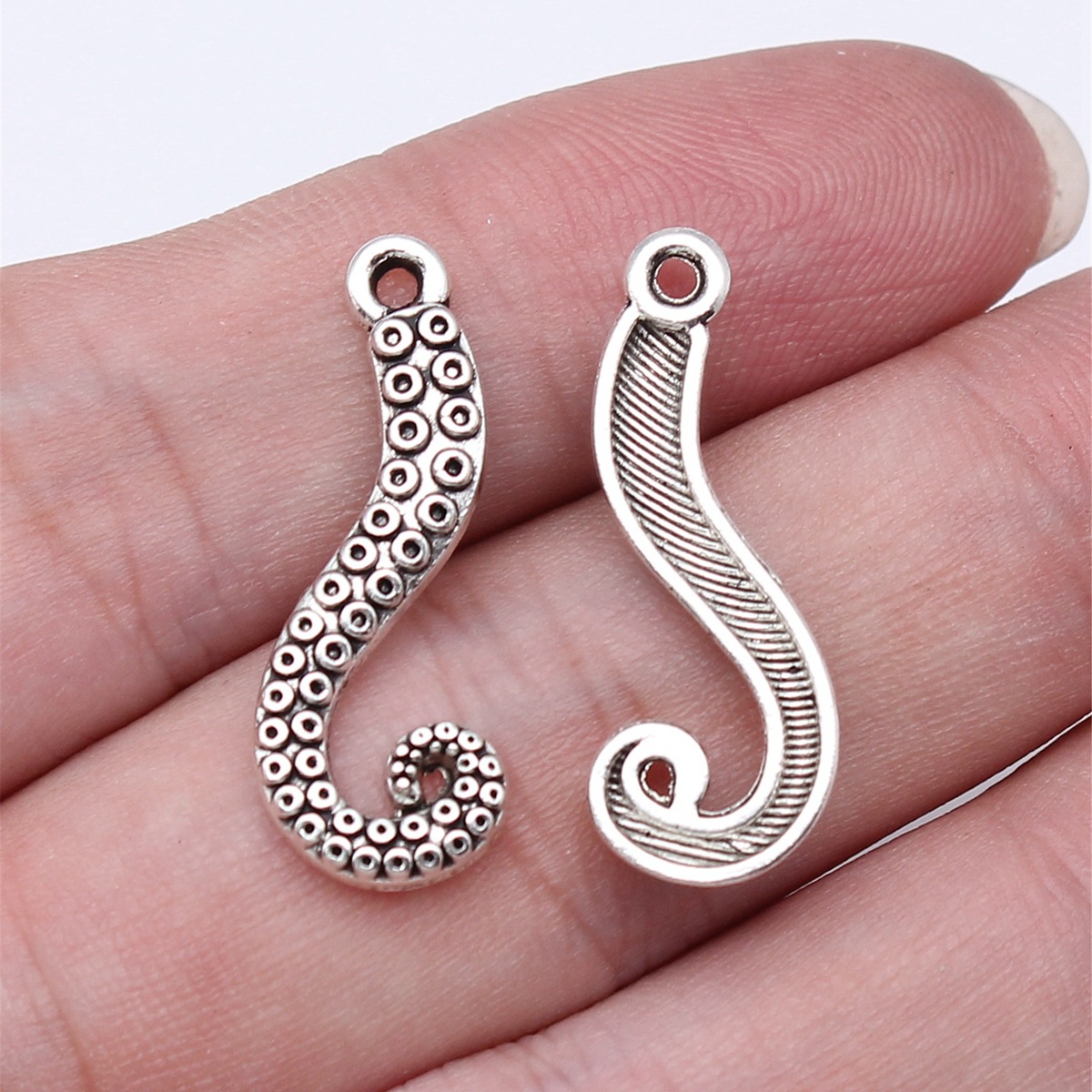 WYSIWYG 20pcs 26x10mm 4 Colors - đánh giá và giá Vintage Fashion Stores