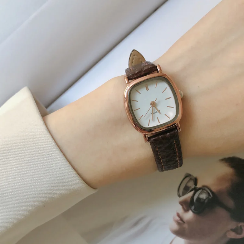 Retro Brown Women Watches Qual - đánh giá và giá Vintage Fashion Watches